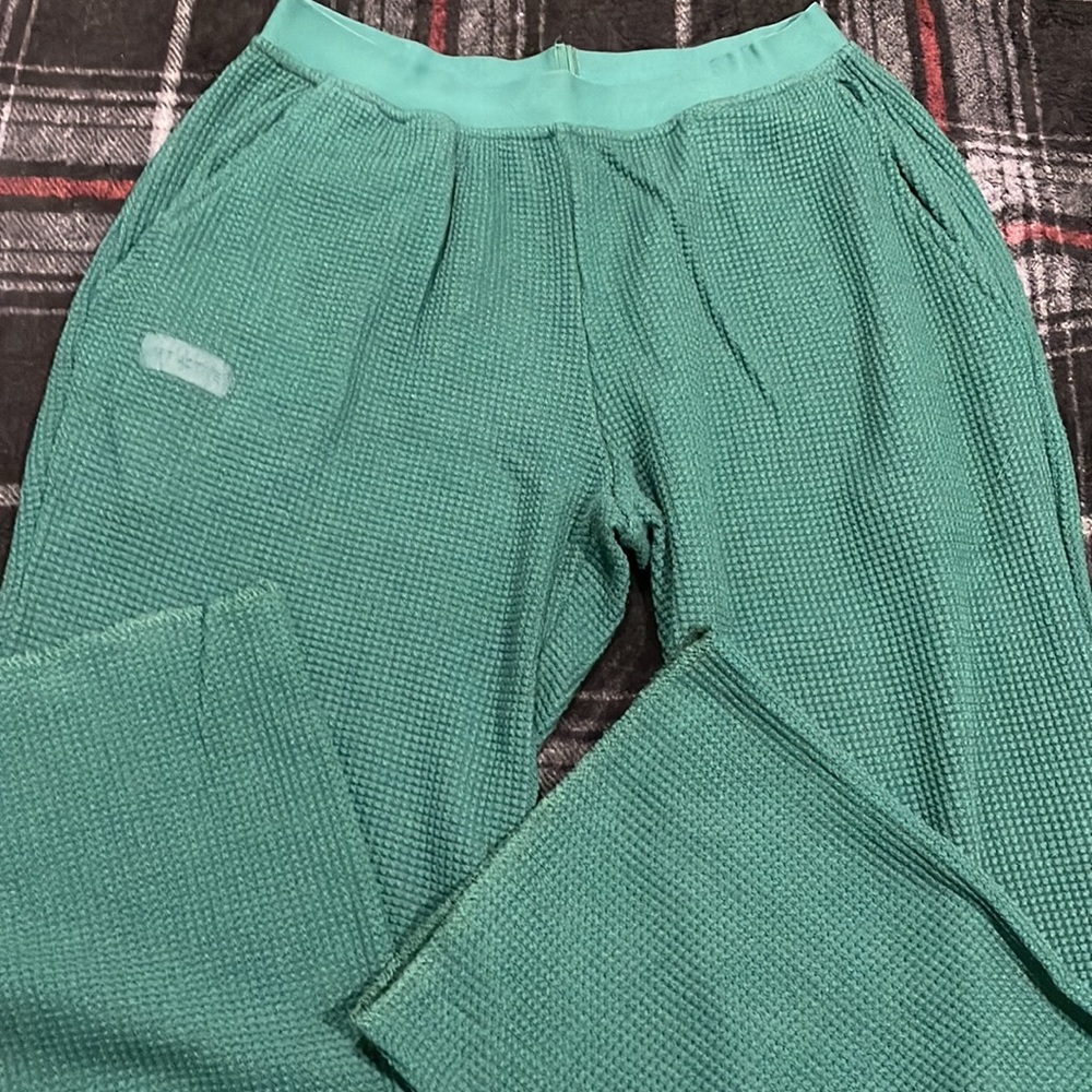 SET lounge pants